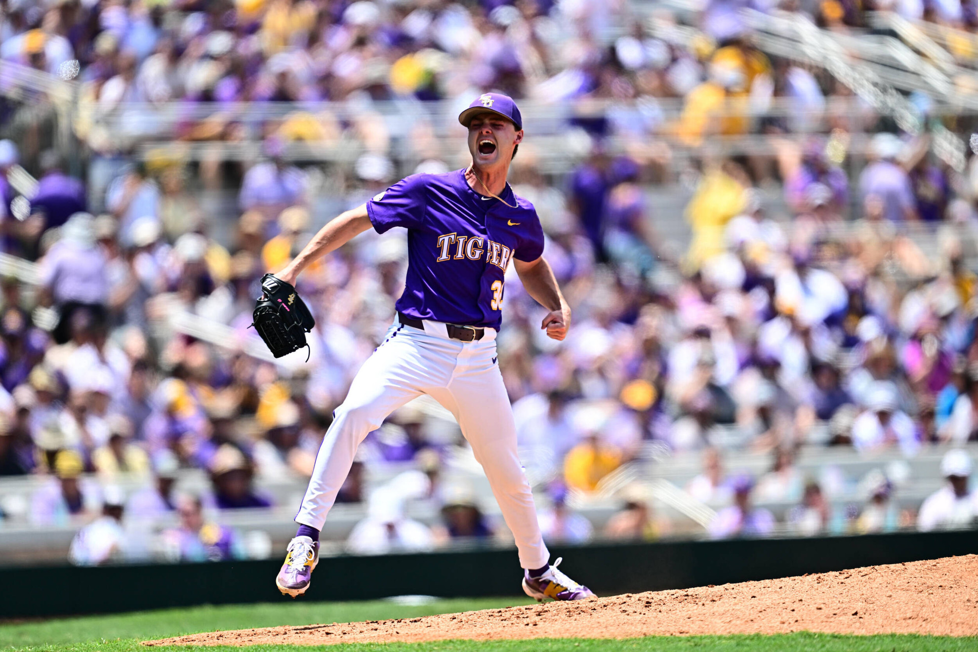 Tigers Defeat West Virginia, 16-9, in NCAA Super Regional Opener - LSU ...